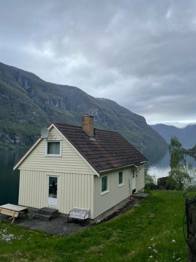 Aurland Feriehus Εξωτερικό φωτογραφία