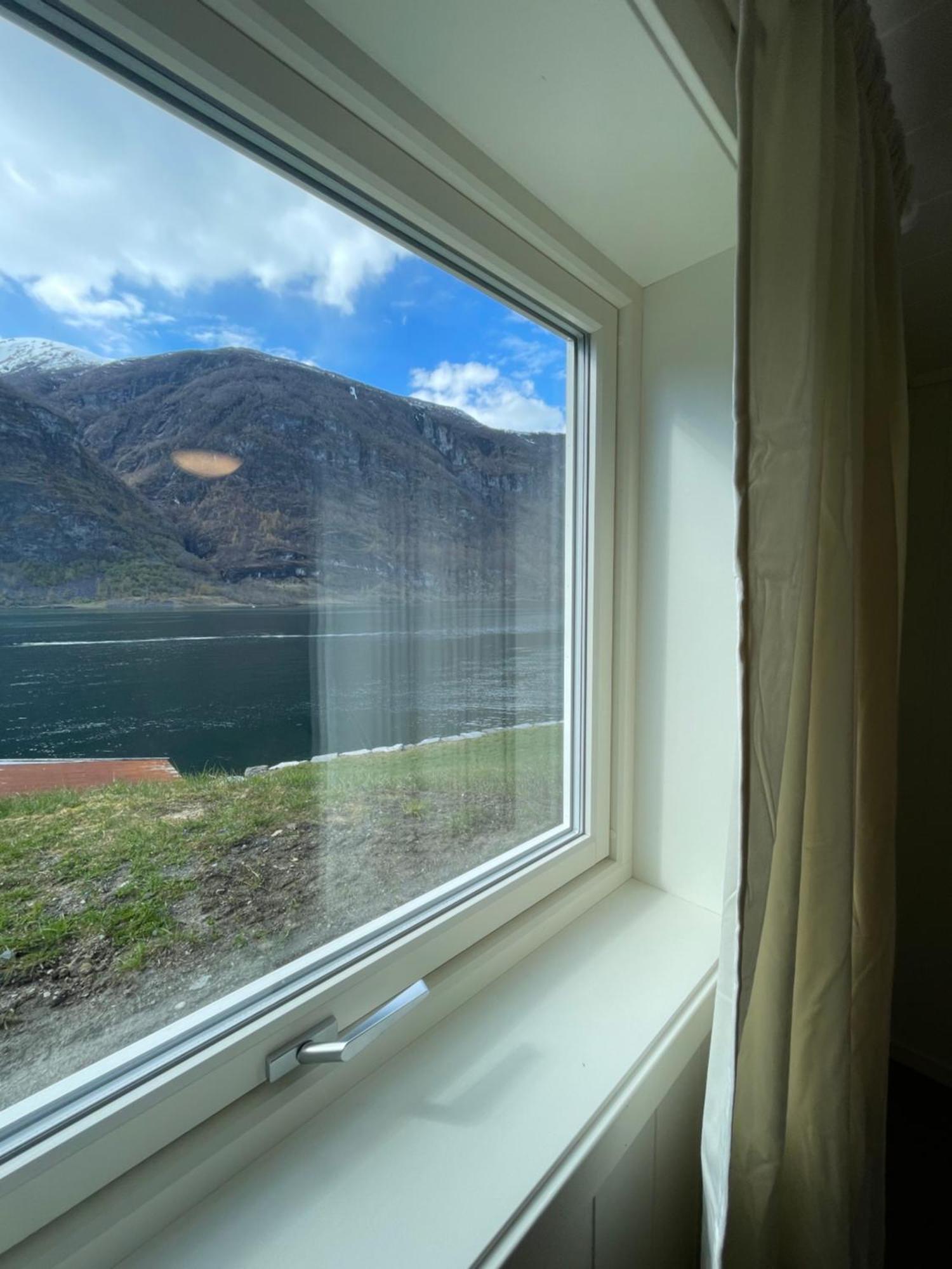 Aurland Feriehus Εξωτερικό φωτογραφία