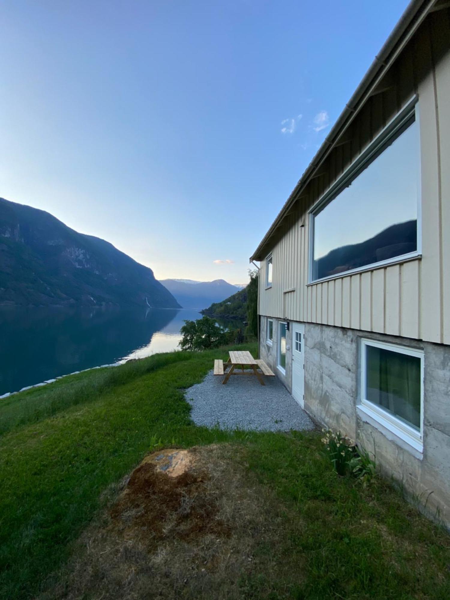 Aurland Feriehus Εξωτερικό φωτογραφία